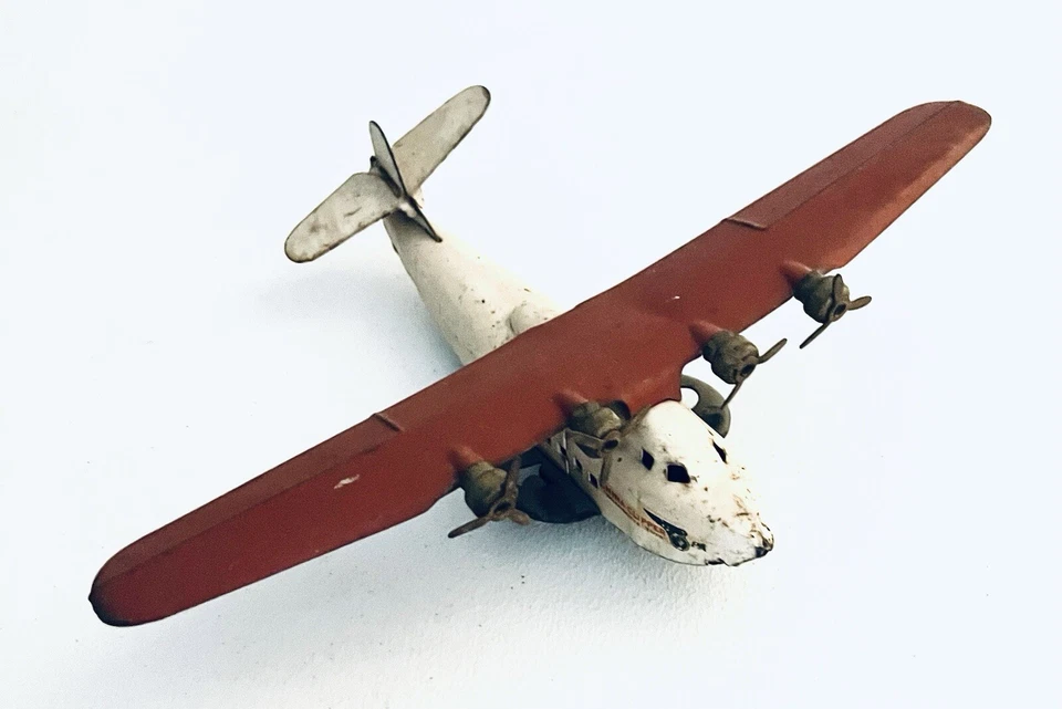 Avião de brinquedo vintage Wyandotte China Clipper Pan Am 10" L x 13" W - Imagem 2 de 4