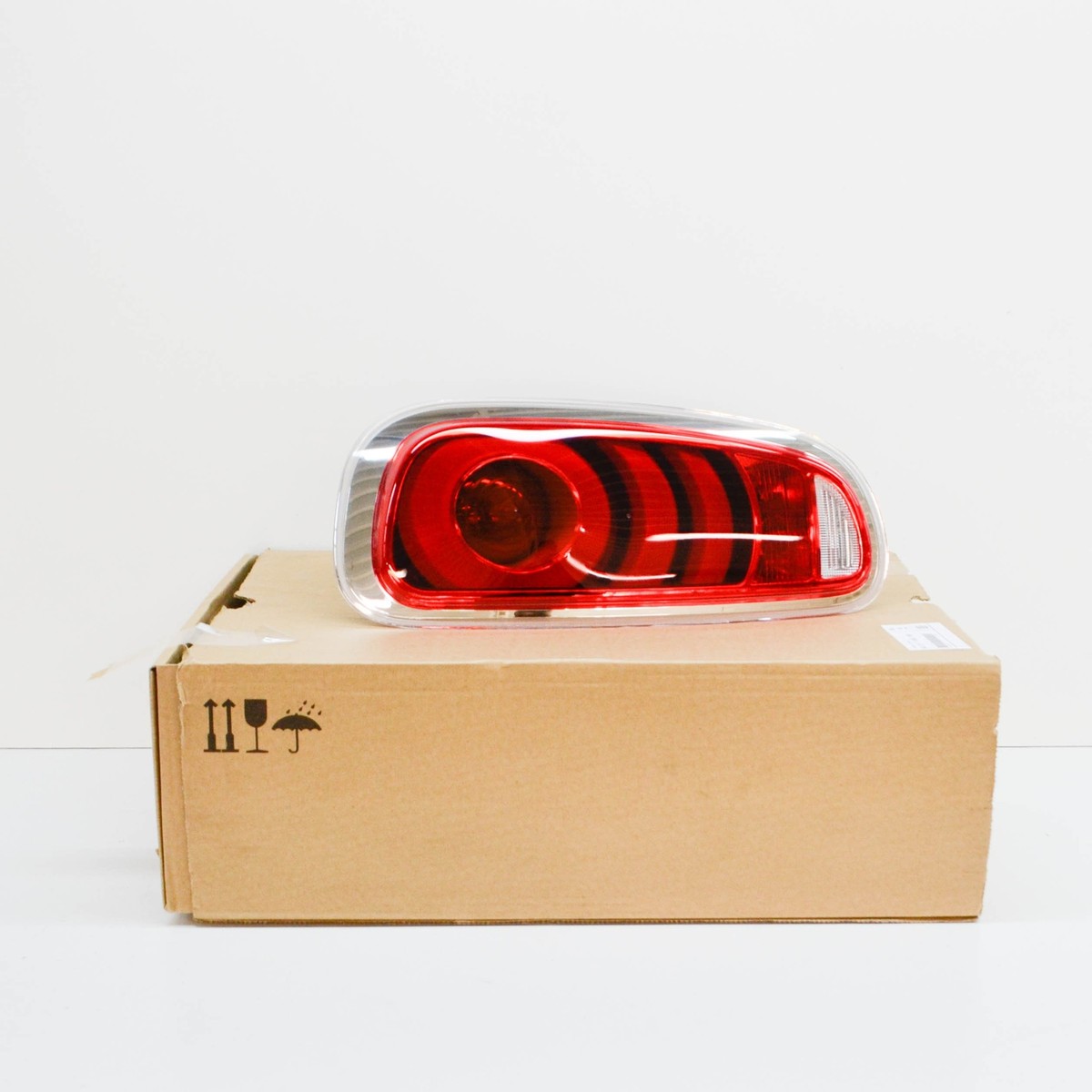 MINI CLUBMAN F54 Rear Left Taillight 63217352155 7352155 NEW