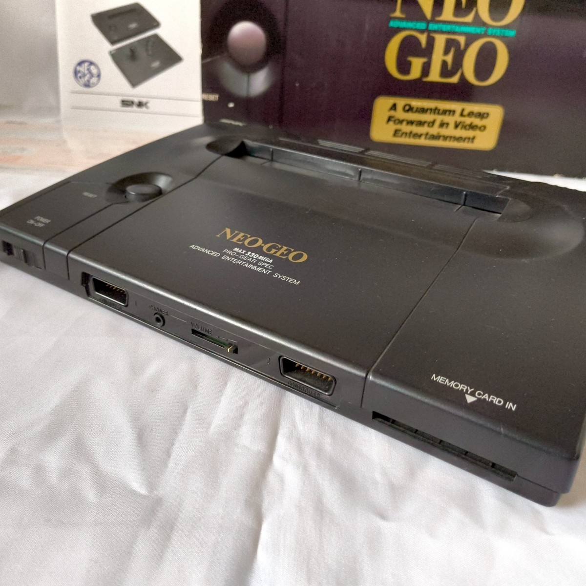 SNK NEOGEO AES ROM cartridge system Console NEO-0, w/PSU, Pad, Box