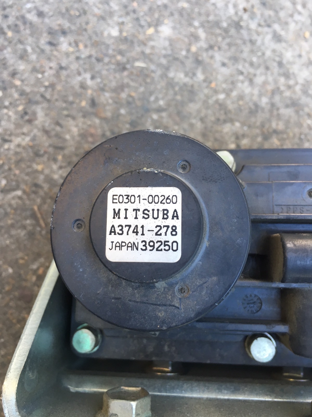 Hino 500 Series Euro 5 EGR Actuator eBay