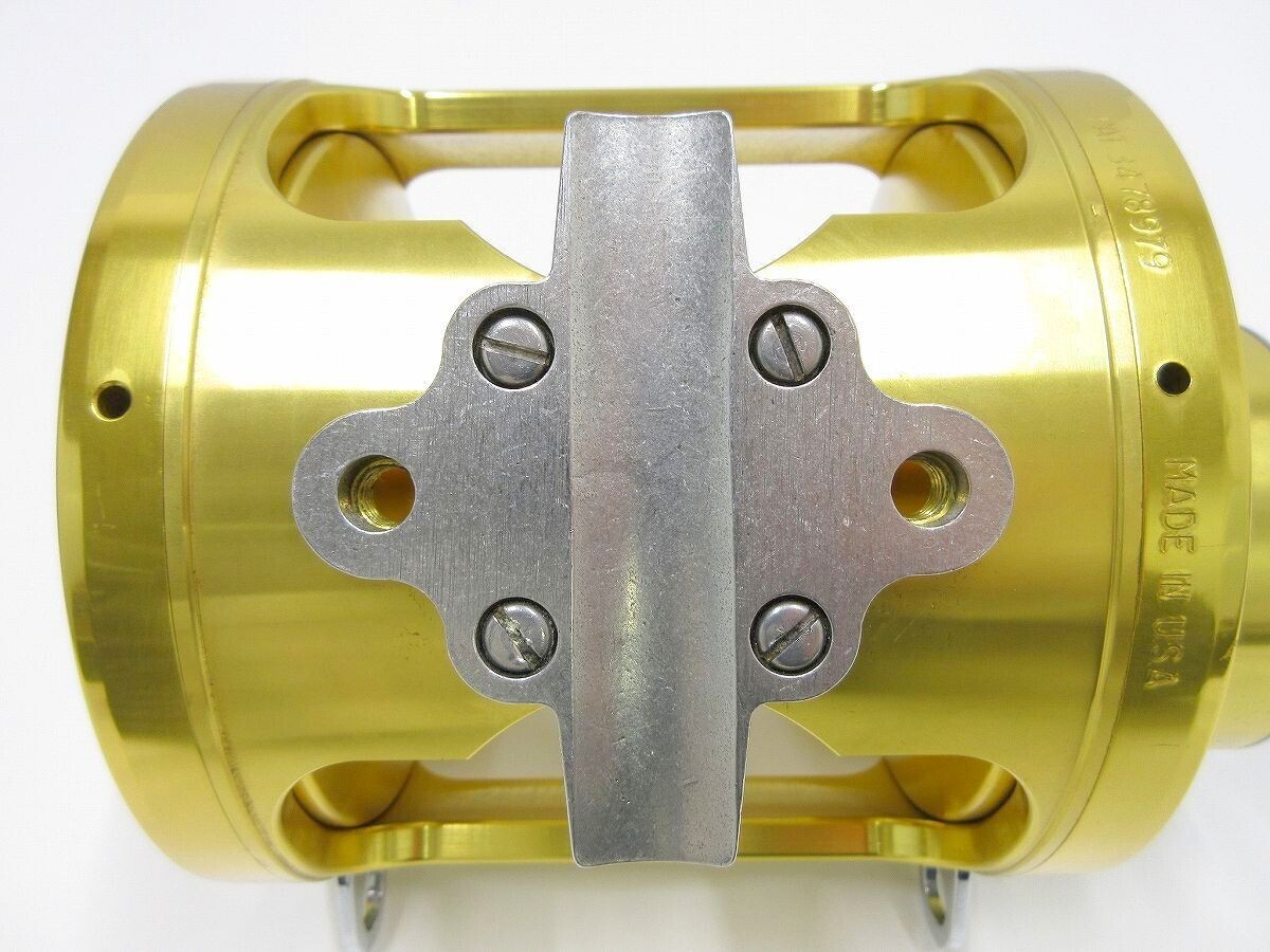 PENN INTERNATIONAL II 80SW 2-SPEED SALTWATER LEVER DRAG