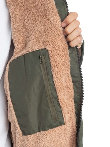 Regatta Men's Waterproof Changing Robe, Green - Picture 9 of 12