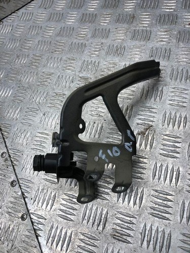 BMW 5 F10 Kotflügelhalter vorne rechts 51767183752 7183752 2.00 Diesel 33816710