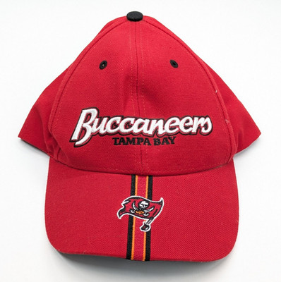 Twins Enterprise NFL Tampa Bay Buccaneers Hook & Loop One Size Hat