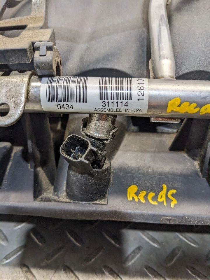 Colector de admisión 6,0 L compatible con 11-17 CAPRICE 1176093 Foto 3 de 4