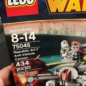 LEGO Star Wars Republic AV-7 Anti-Vehicle Cannon 75045 Sealed Damaged box