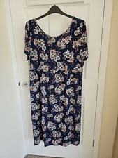 Maternity Dress Size 18