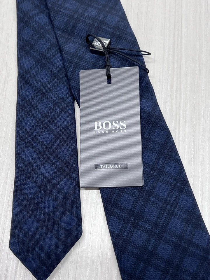 HUGO BOSS COLEÇÃO SOB MEDIDA GRAVATA XADREZ FINA FEITA À MÃO NA ITÁLIA — *VENDA* - Imagem 4 de 4