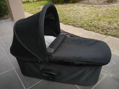 baby jogger deluxe bassinet adaptors