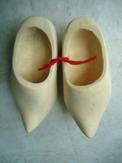 Unfinished wooden shoes discount