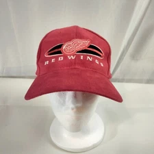 NHL Detroit Redwings Cap/Hat, Made By Drew Pearson Marketing, Inc, Made In China