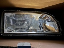 FORD SIERRA GRAVEL FRONT LIGHT RIGHT FRONT LIGHT ORIGINAL CARELLLO LPB831