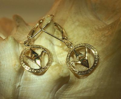 HAWAIIAN 14K YELLOW GOLD SADAKO PEACE CRANE WING DOWN ORIGAMI LEVERBACK EARRINGS
