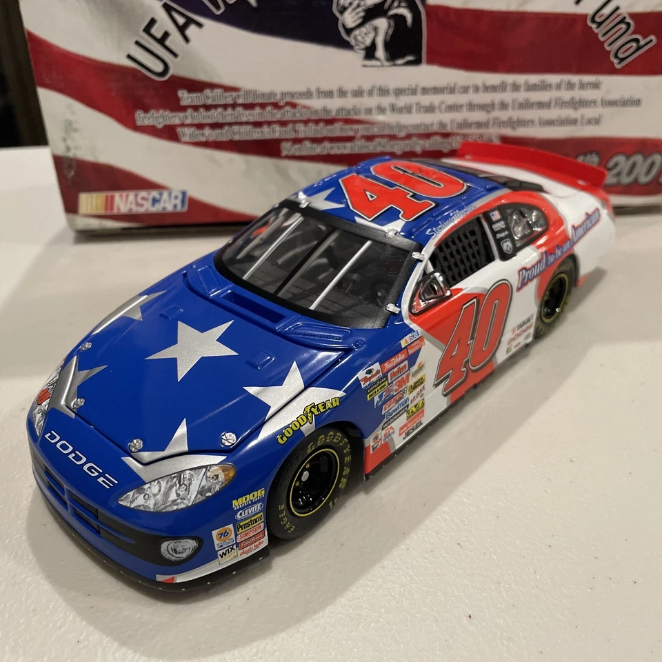 STERLING MARLIN 2001 UFA 9-11 MEMORIAL COORS 1/24 TEAM CALIBER OWNER'S NASCAR - Image 2 of 4