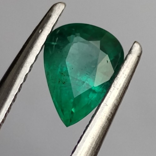 ES 1.07 ct. NATURALE ESMERALDA PERA CUT ZAMBIA VERDE CERTIFICADO - Imagen 4 de 7