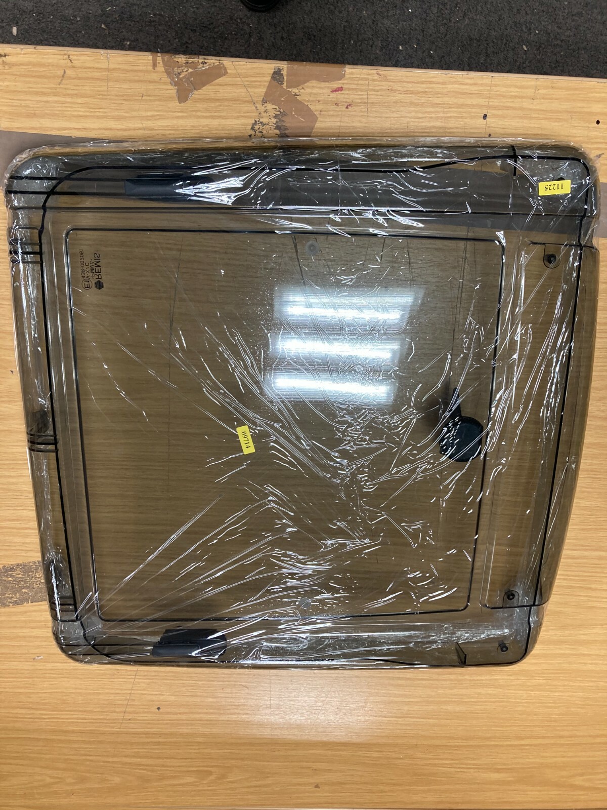 MOTORHOME CARAVAN REMITOP VISTA ROOFLIGHT TOP / DOME TINTED 400x400mm