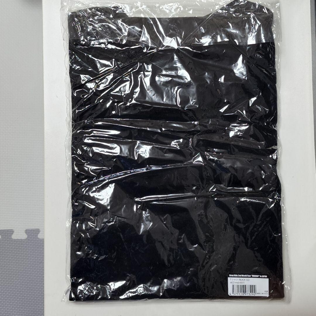Stray Kids - Straykids maniac Tシャツ  黒　Lサイズ 公式【新品】 Stray Kids Official T-shirt Black Size M 2nd World Tour