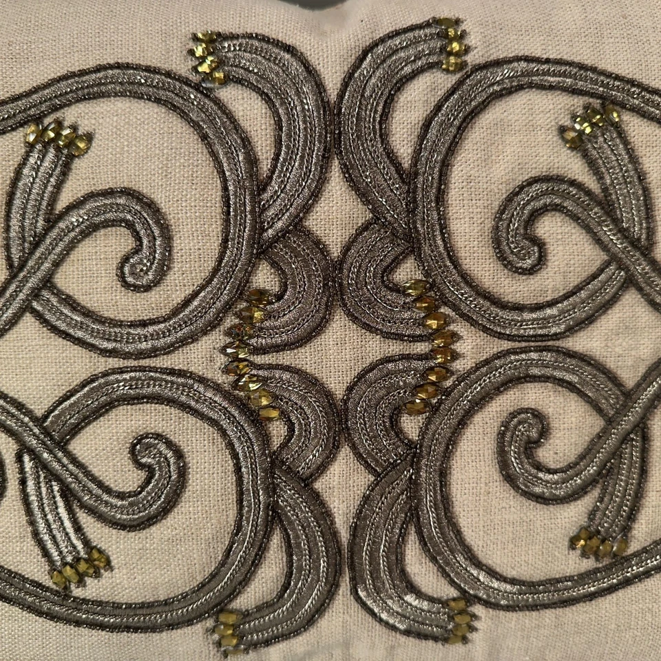 Ethan Allen Beaded Embroidered Throw Pillow Linen Rectangular Decorative Accent - Image 4 of 4