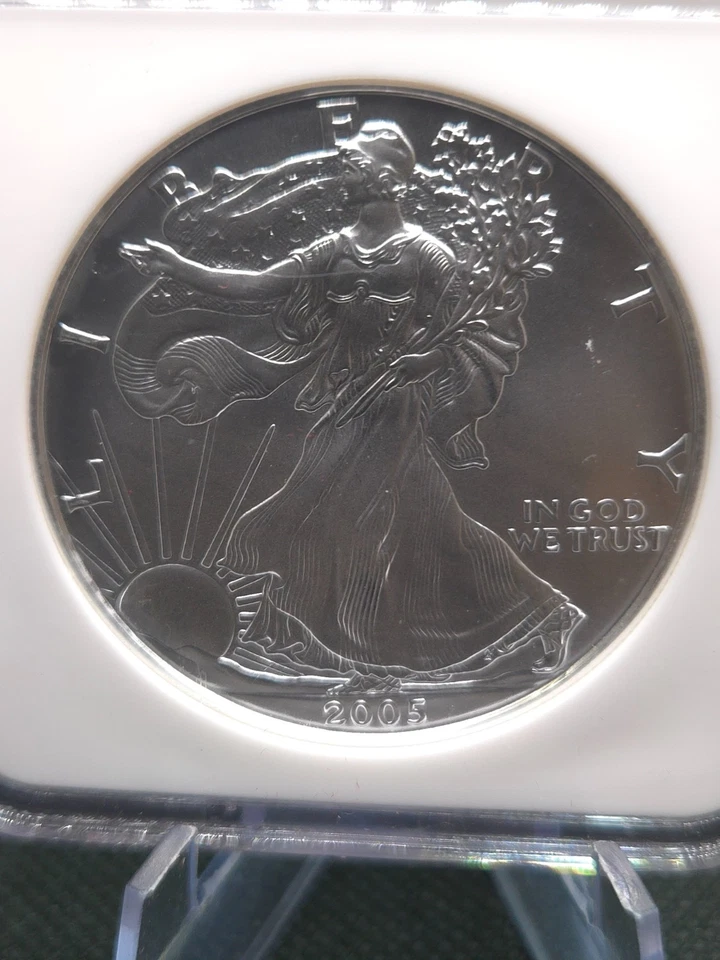 2005 American Silver Eagle – NGC MS69–Legacy BU with Rising Market Appeal - Image 3 of 4