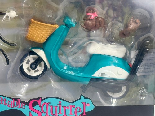 Marvel Legends The Unbeatable SQUIRREL GIRL on Scooter Deluxe Figure E8600 - Picture 3 of 7