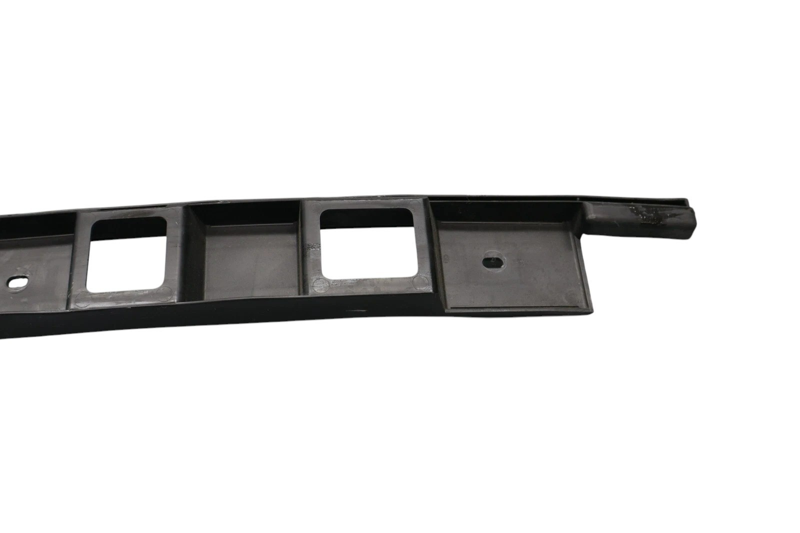 03-11 Bentley Continental GT Rear Center Bumper Support Bracket 3W0807864A Oem