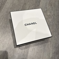 Chanel Empty Gift Box 22.5 x 22 x 10 cm - White Medium Size - Paper Wrap Tissue