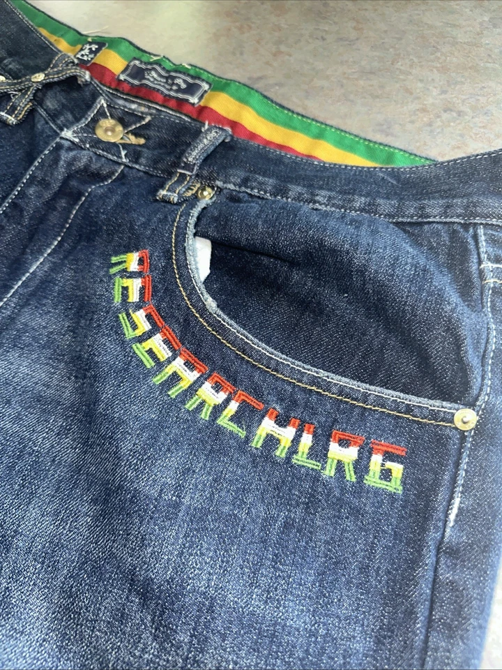 Vintage LRG Jeans Shorts Baggy Skater Rasta Embroidered Make Jeans Not War 38 - Image 3 of 4