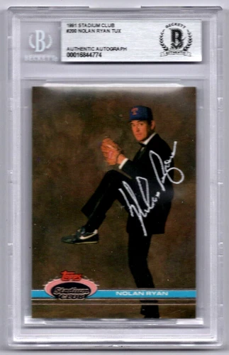 NOLAN RYAN SIGNED 1991 TOPPS STADIUM CLUB BASEBALL CARD #200 BECKETT AUTOGRAPH