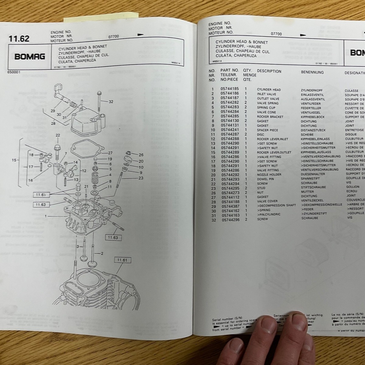 Bomag BPR 30/38D BPR 35/38D PARTS CATALOG MANUAL BOOK Plate