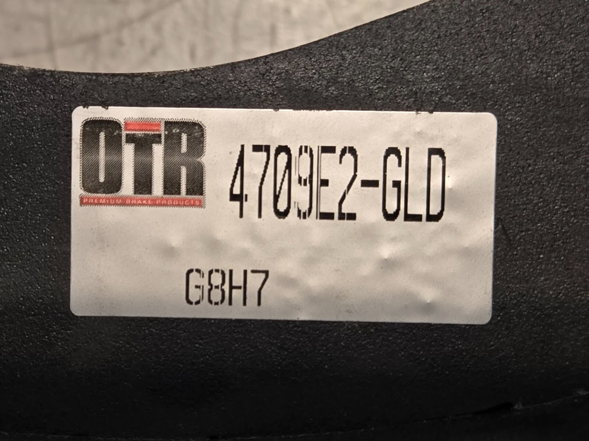 2 Quantity of OTR 4709E2-GLD Brake Shoes for Spicer | 819700AI