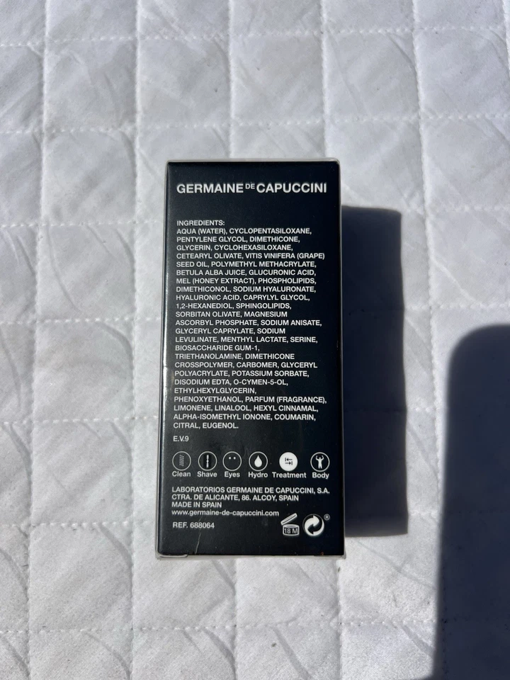 Suero facial antifatiga Germaine De Capuccini para hombre 1 oz. Ac Hotels Marriott Foto 3 de 4