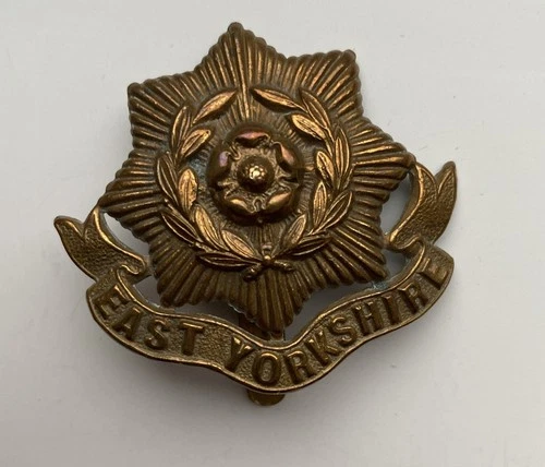 East Yorkshire Regiment WW1 Economy Brass Cap Badge