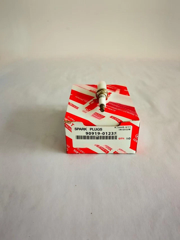 GENUINE Toyota 4Runner Tacoma FJ Cruiser V6 4.0L Spark Plug SET OEM 90919-01235 Foto 4 de 4