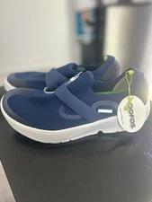 OOFOS OOmg Mesh Low Trainer Navy/White Slip‑On Comfort Recovery Men’s Size 12.5