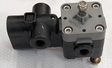 52334 Barksdale Atlas Air Ride Leveling Valve Height Control New  4470060C91