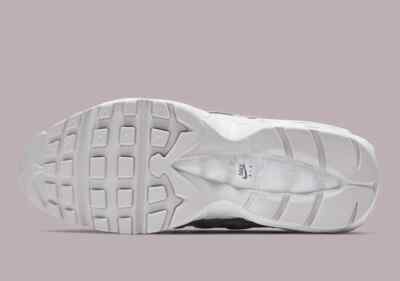 Nike Air Max 95 Shoes WMNS Size 10.5 Vast Grey 307960-022 Running