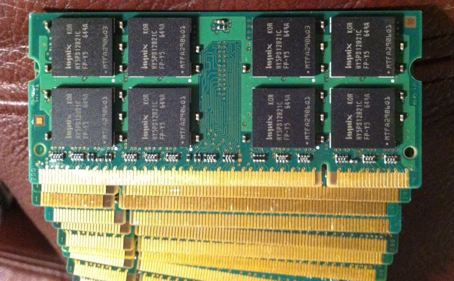 (5)Hynix 1GB 2RX8 PC2-5300S-555-12 SO-DIMM RAM Laptop Memory - Image 3 of 3