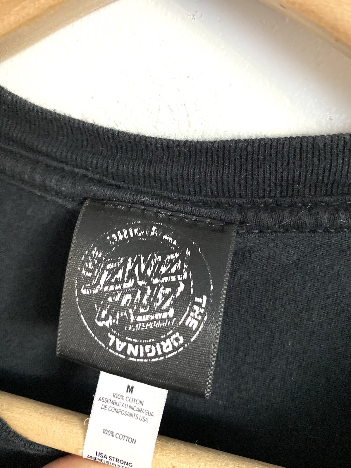 Santa Cruz Skateboards T-Shirt Adult Size M Black Ombre Dot Skater Graphic