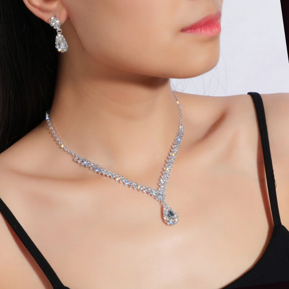 Ladies necklace set deals