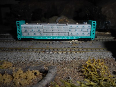 N Scale Load for  47 ft Bulkhead Flat  Car  2  for 1 Interfor