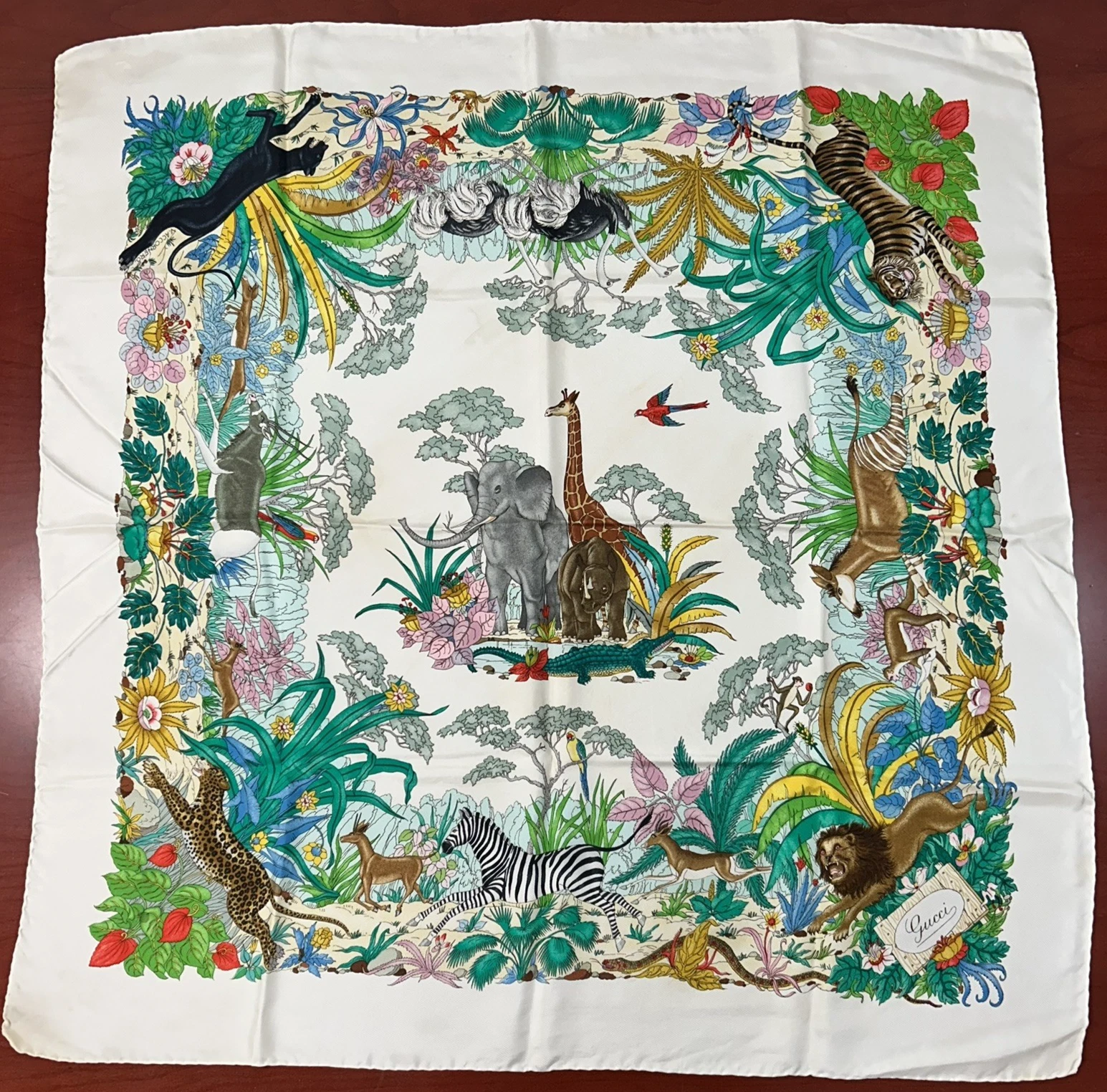 FOULARD EN SOIE GUCCI 