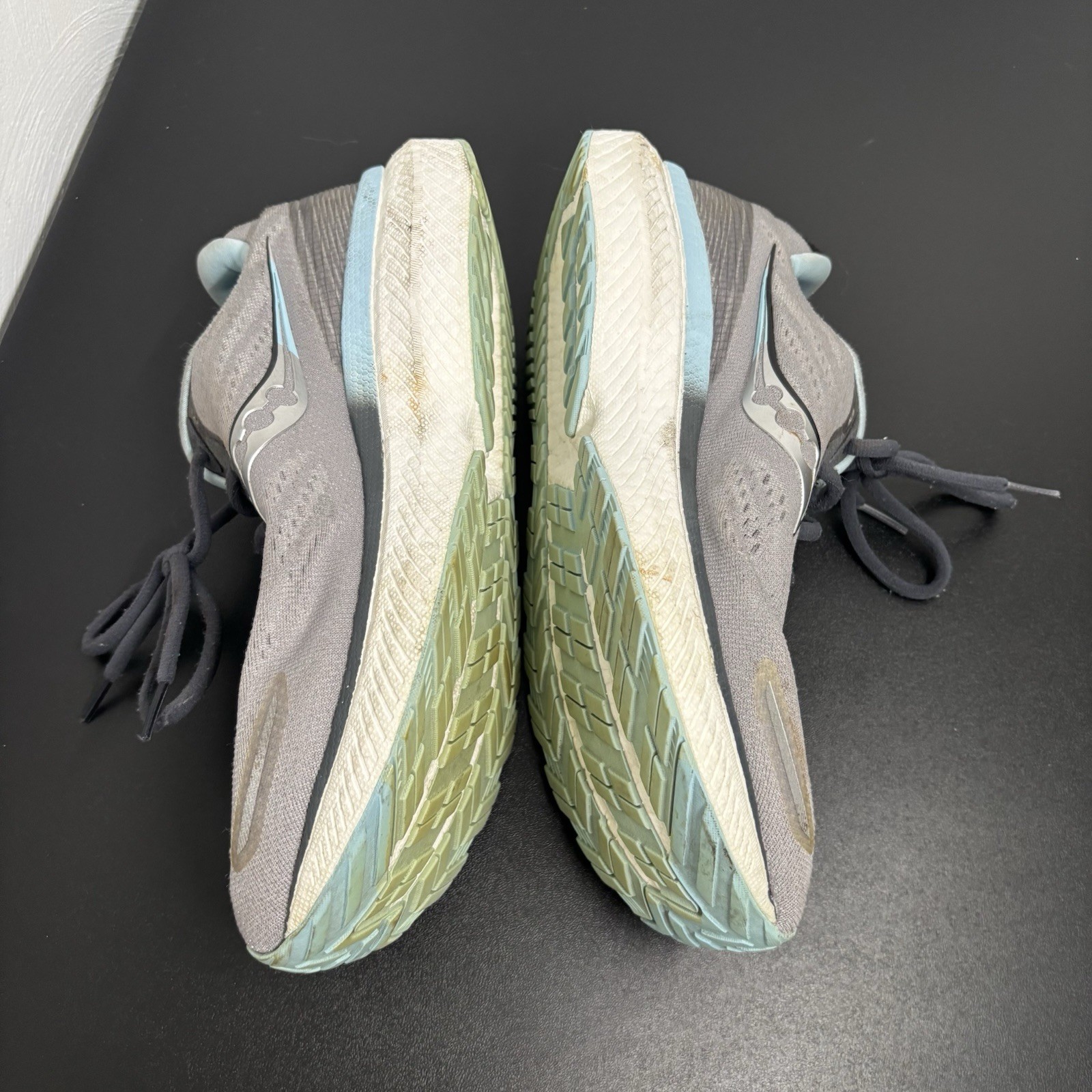 Saucony Triumph 19 S10679-20 Women's Gray Low Top Lace Up Running Shoes Size 11W thumbnail 6