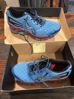 Men’s Muzino Wave Prophecy 2 Running Shoes Size 11