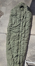 Vintage US Military Intermediate Cold Weather Sleeping Bag Green Mummy Down 70s