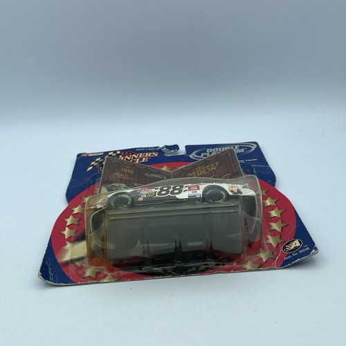 Winner's Circle Double Platinum Dale Jarrett #88 Diecast Muppets Brand New - Picture 3 of 4