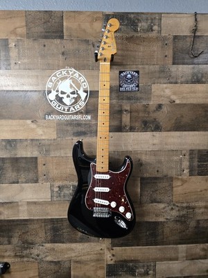 2011 Fender Standard Stratocaster, Black Mim