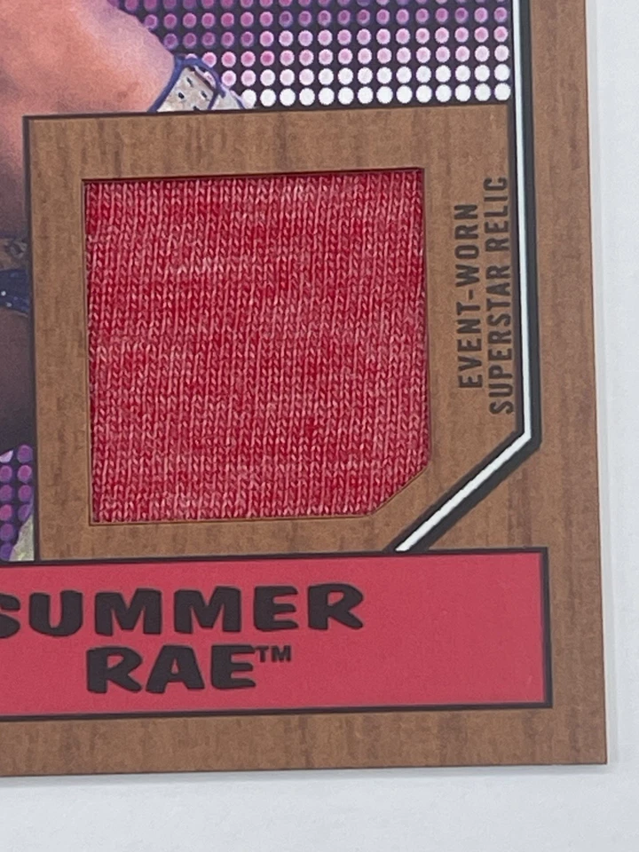 Summer Rae 2017 Topps Heritage WWE Superstar Worn Shirt Relic Bronze /99 #R-SU - Image 4 of 4