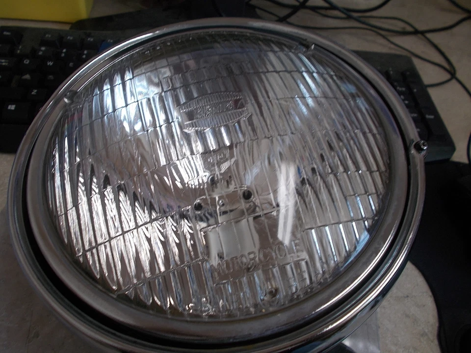  Conjunto de unidad de faros Yamaha 1978-1983 XS650 584-84310-61-00 Foto 2 de 4