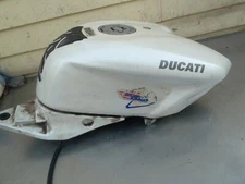 Gas tank fuel petrol 848 08 09 1098 1198 Ducati #P5