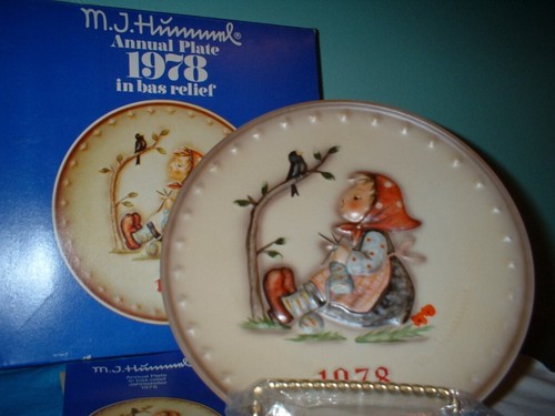 HUMMEL GOEBEL LOT HAPPY PASTIME AND SINGING LESSONS 1978-1978 LTD EDITION NEW - Picture 5 of 12